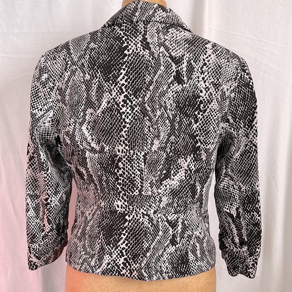 EXPRESS SNAKE SKIN PRINT BLAZER - Picture 2 of 4
